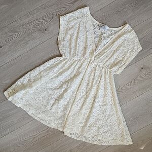 Jordan Taylor Romantic Feminine Sheer Lace Stretchy Blouse No Lining, Large